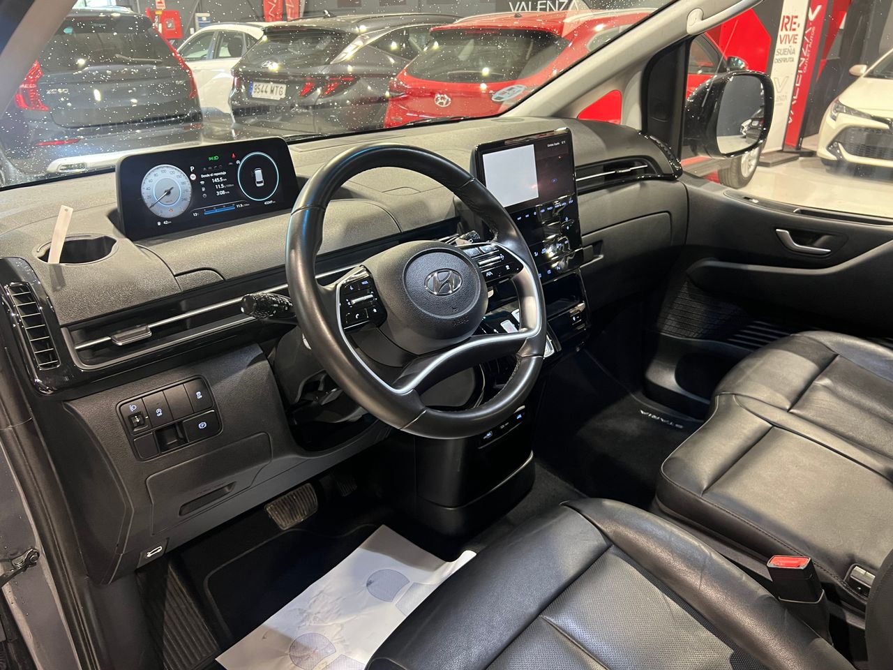 Foto Hyundai Staria 3