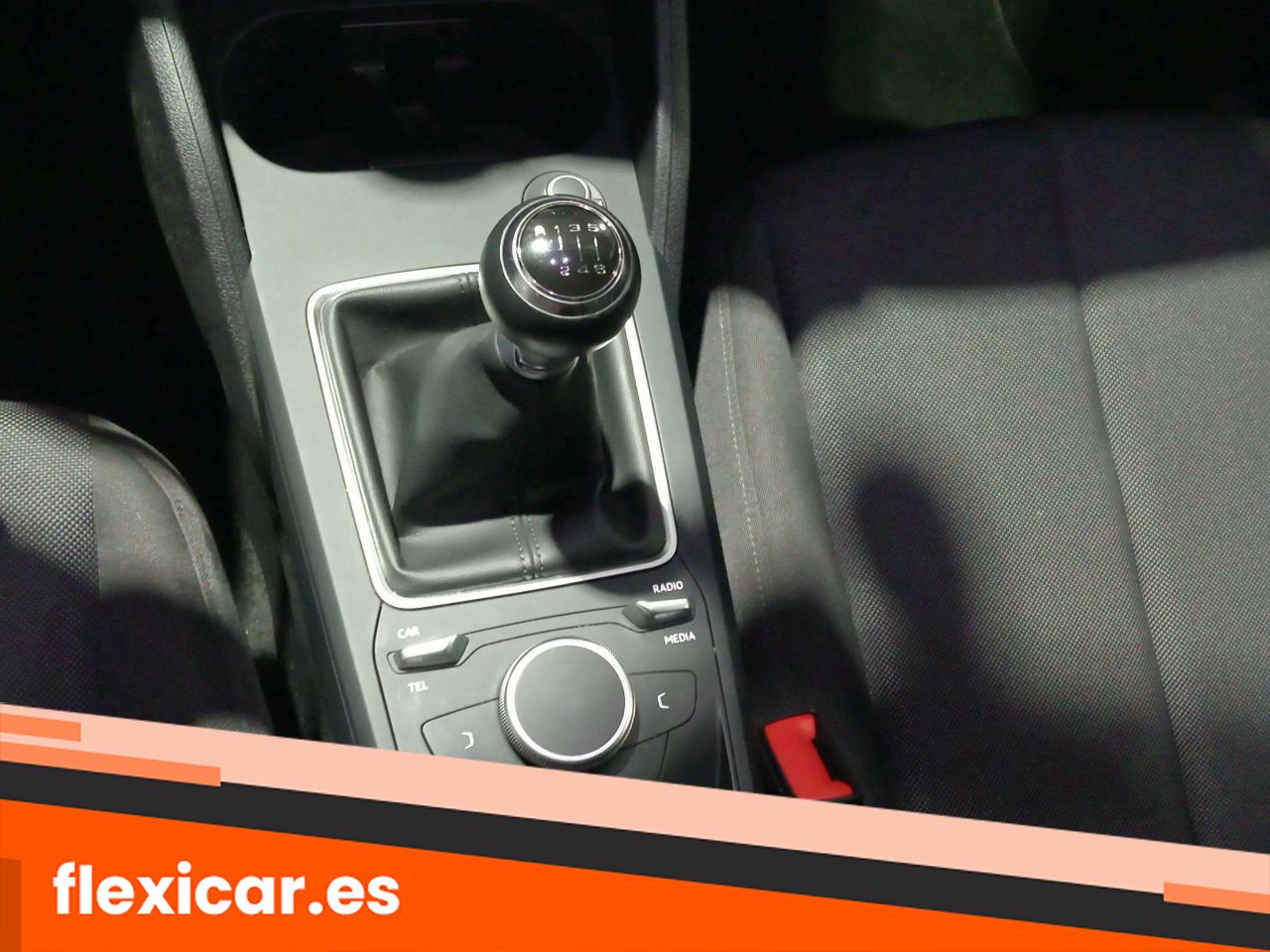 Foto Audi Q2 15