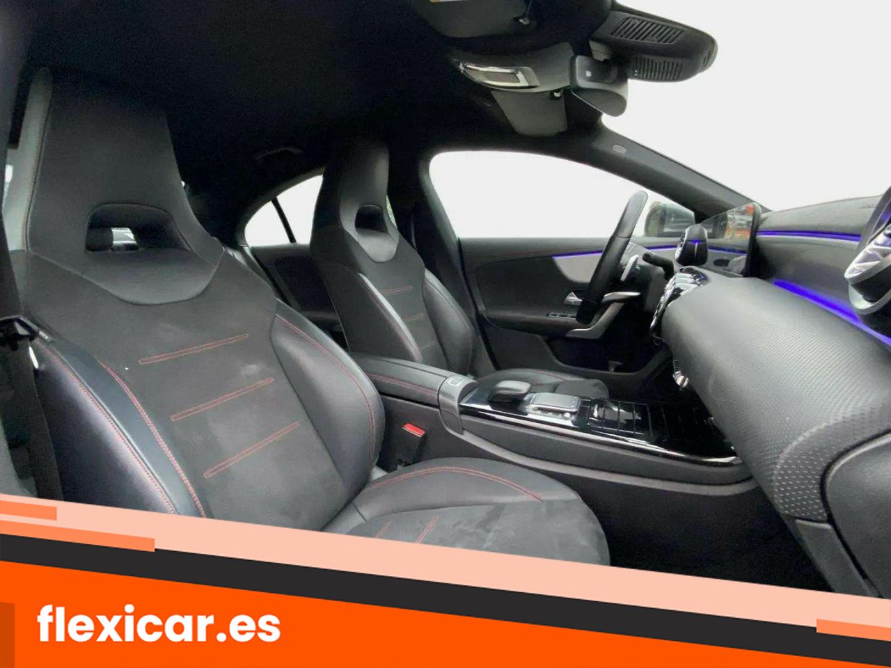 Foto Mercedes-Benz Clase CLA 11