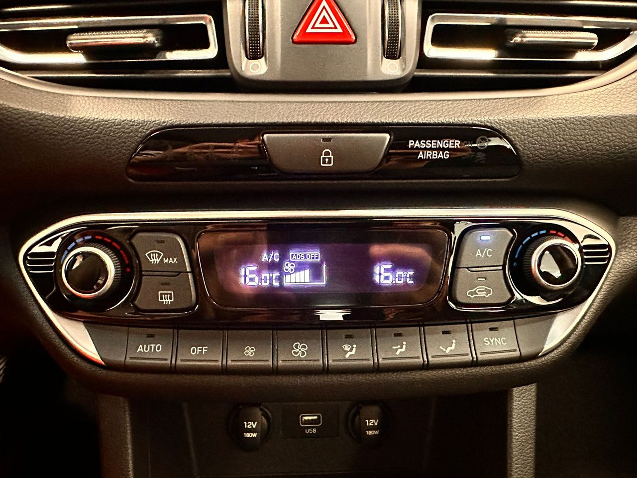 Foto Hyundai i30 23