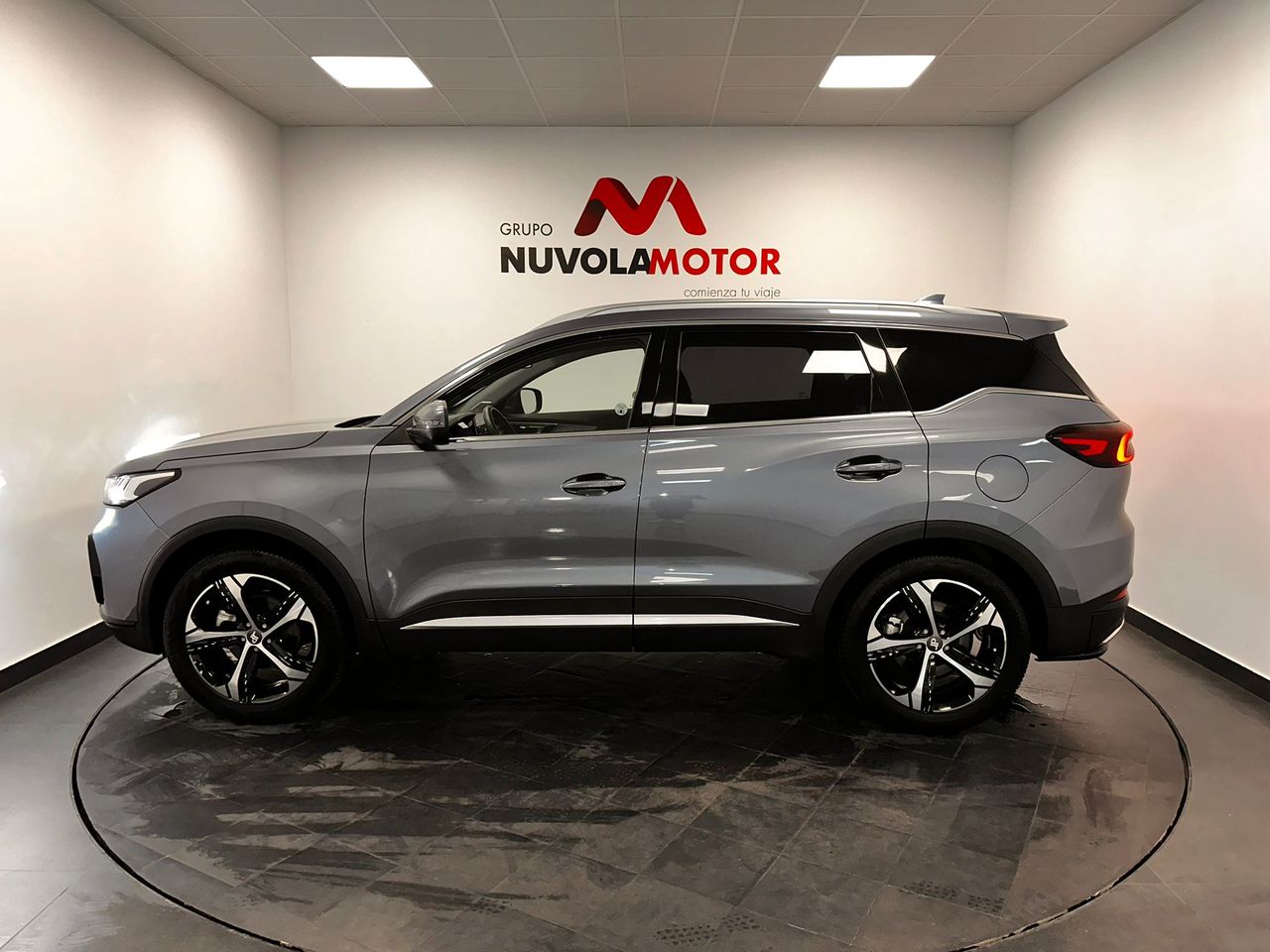 Foto DR Automobiles DR6 9