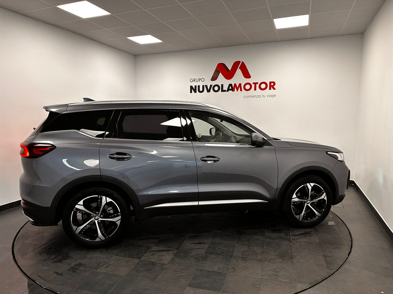 Foto DR Automobiles DR6 10
