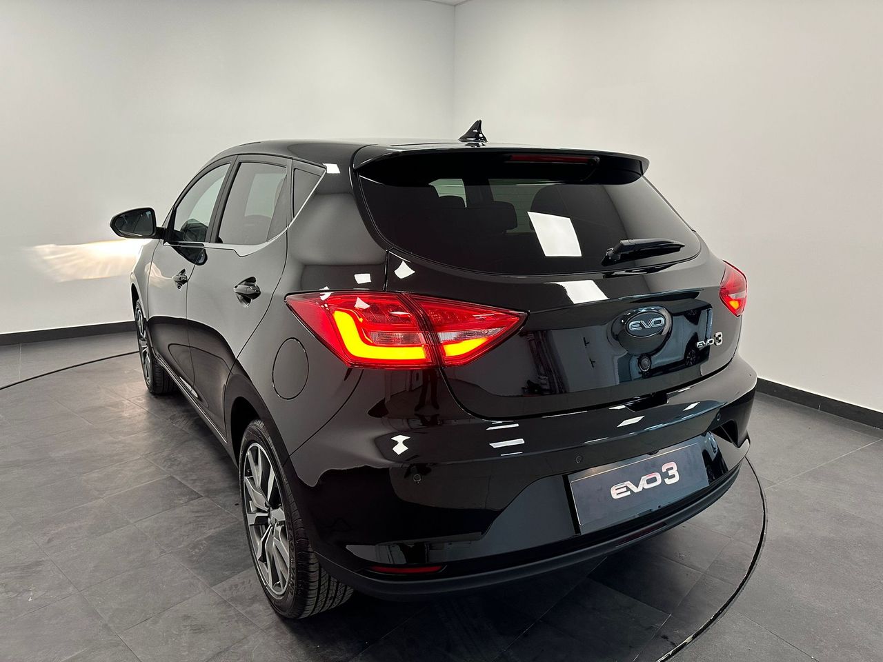 Foto EVO Mazda3 6
