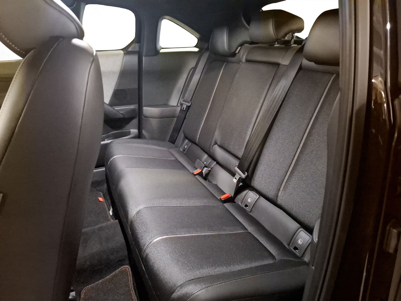 Foto Mazda MX-30 27