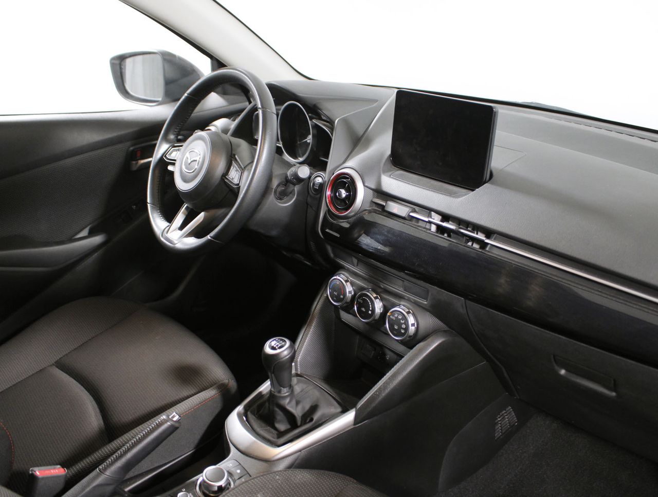 Foto Mazda Mazda2 15