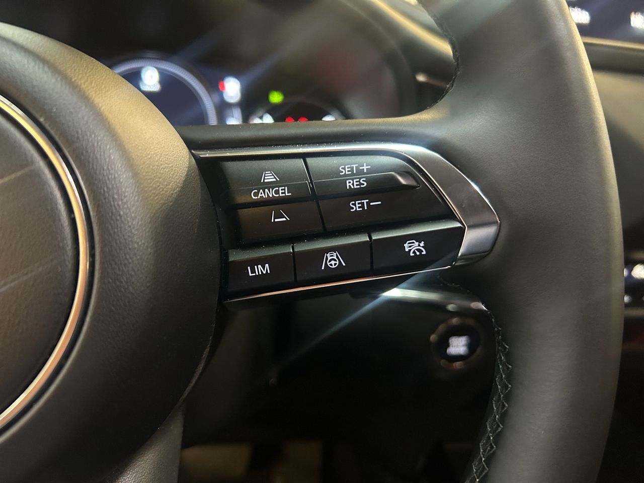 Foto Mazda CX-30 31