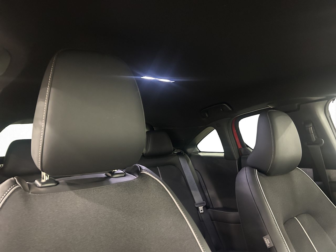 Foto Mazda MX-30 26