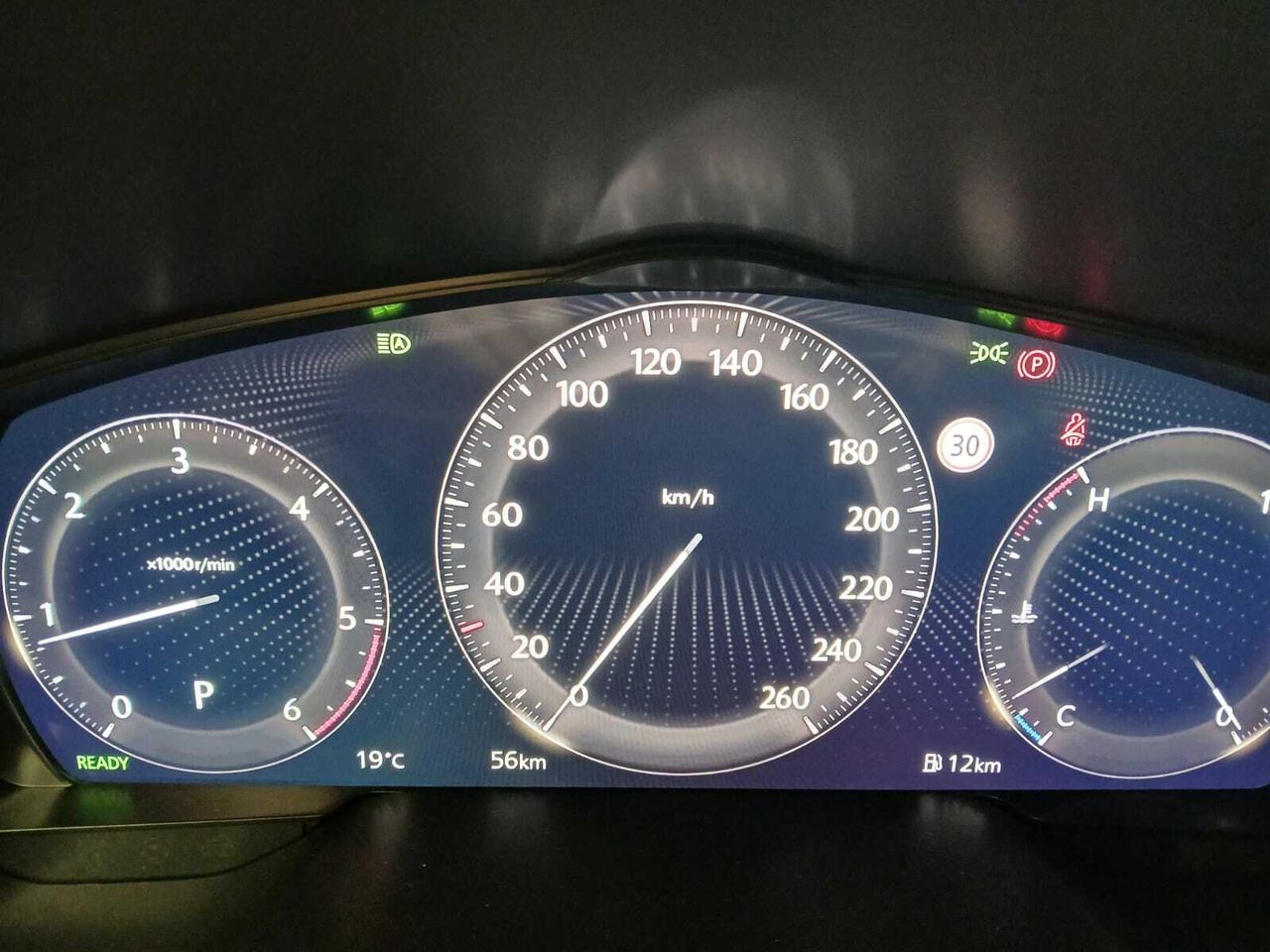 Foto Mazda CX-80 4