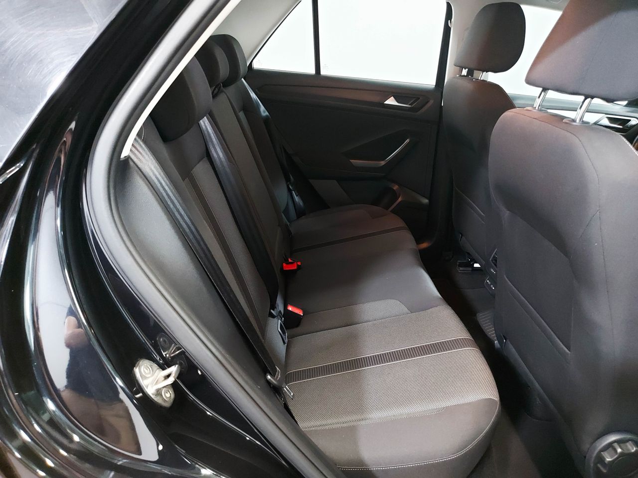 Foto Volkswagen T-Roc 6