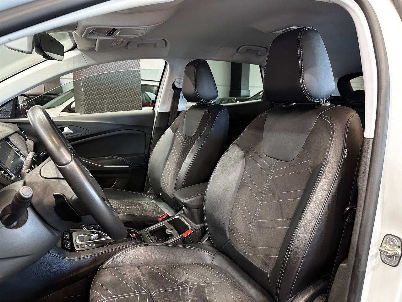 Foto Opel Grandland X 16