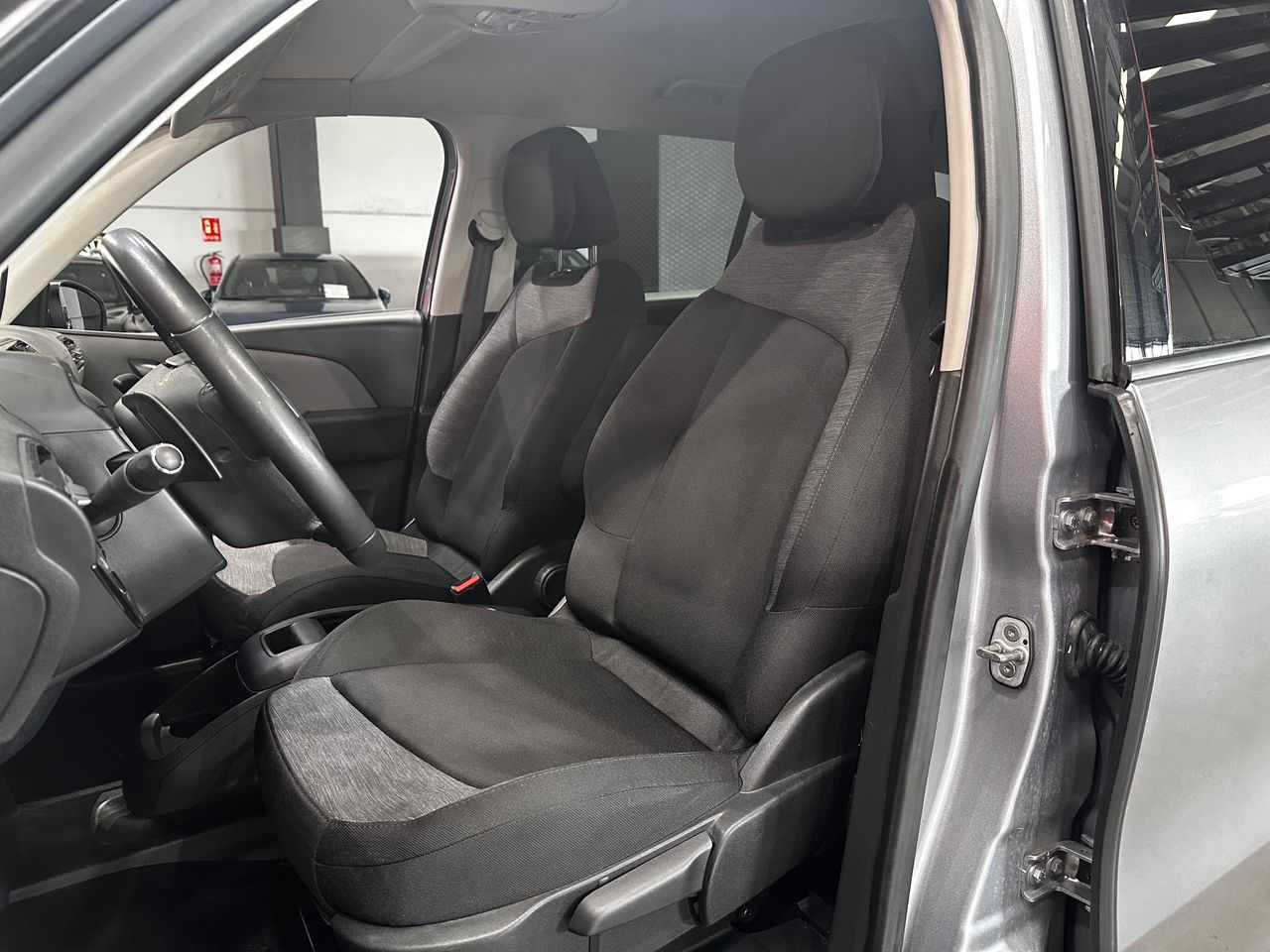Foto Citroën Grand C4 SpaceTourer 9