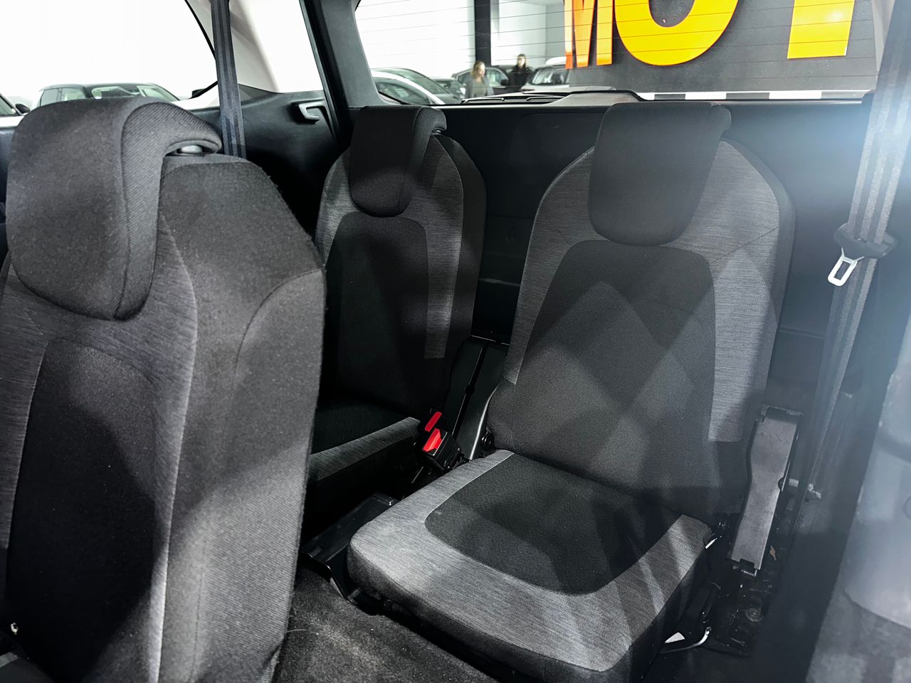 Foto Citroën Grand C4 SpaceTourer 11