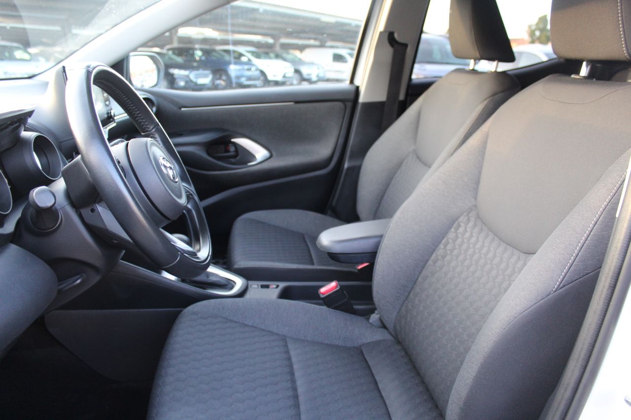 Foto Toyota Yaris 10