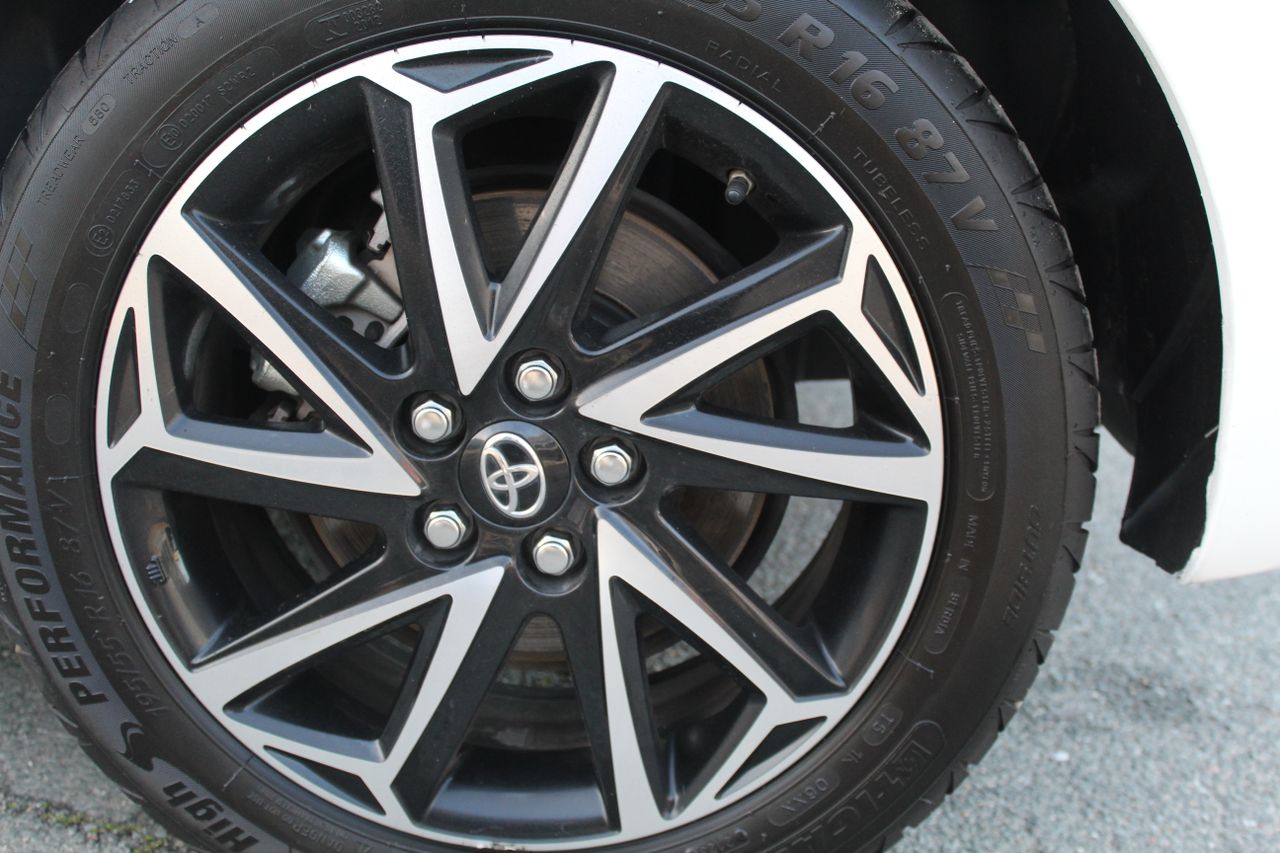 Foto Toyota Yaris 28