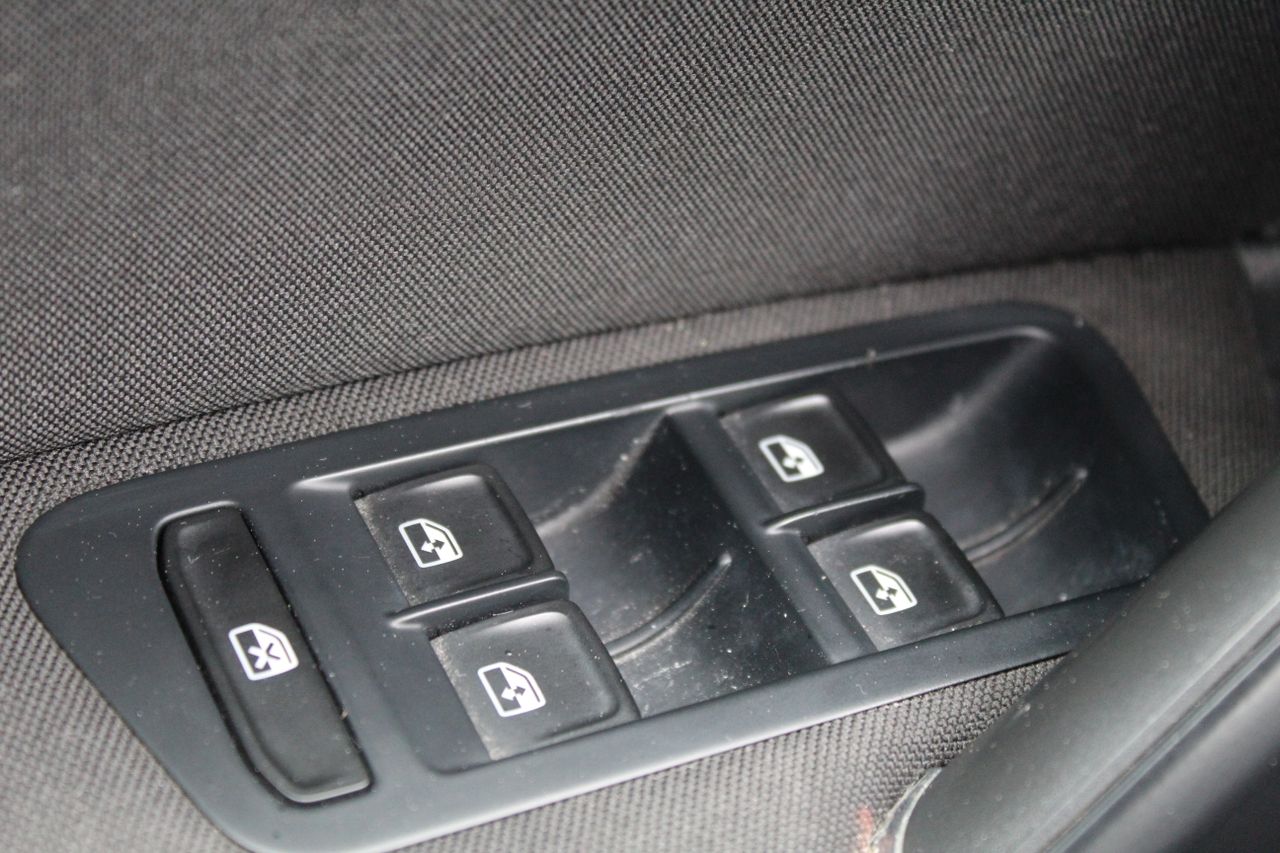 Foto Volkswagen Golf 24