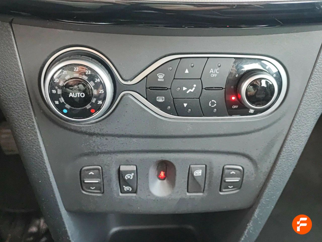 Foto Dacia Sandero 27