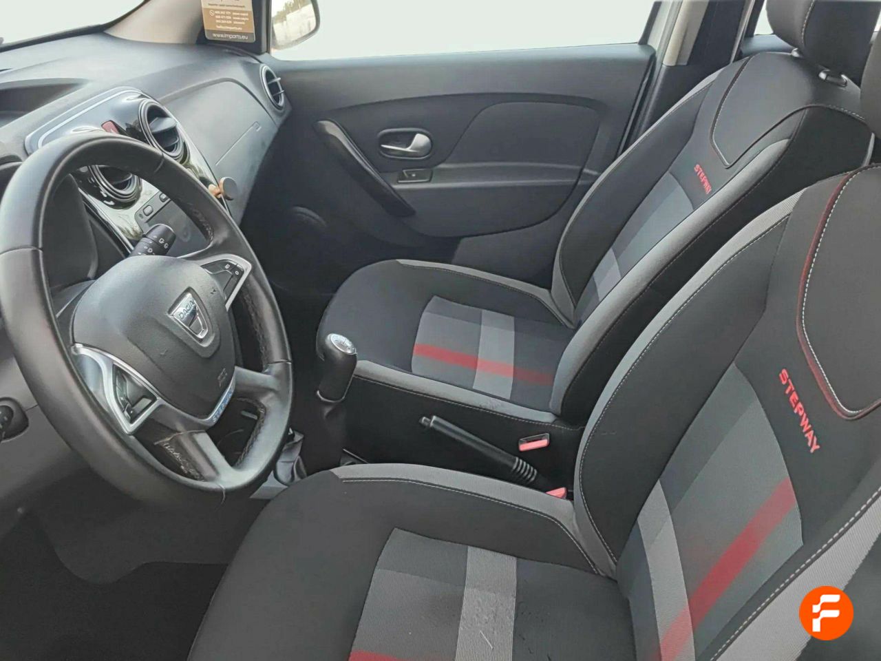 Foto Dacia Sandero 28