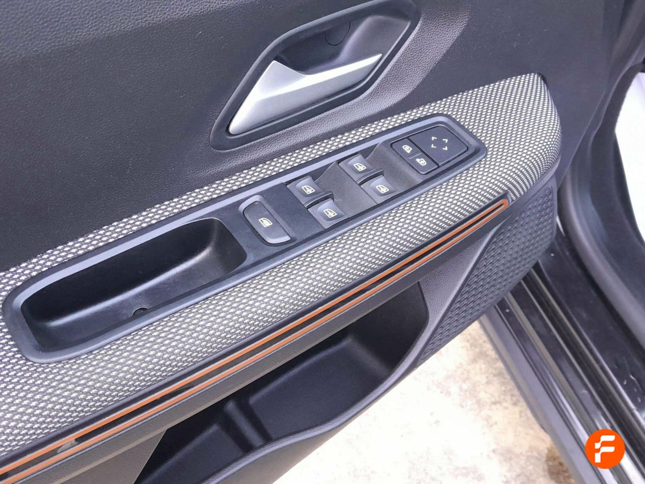 Foto Dacia Sandero 17