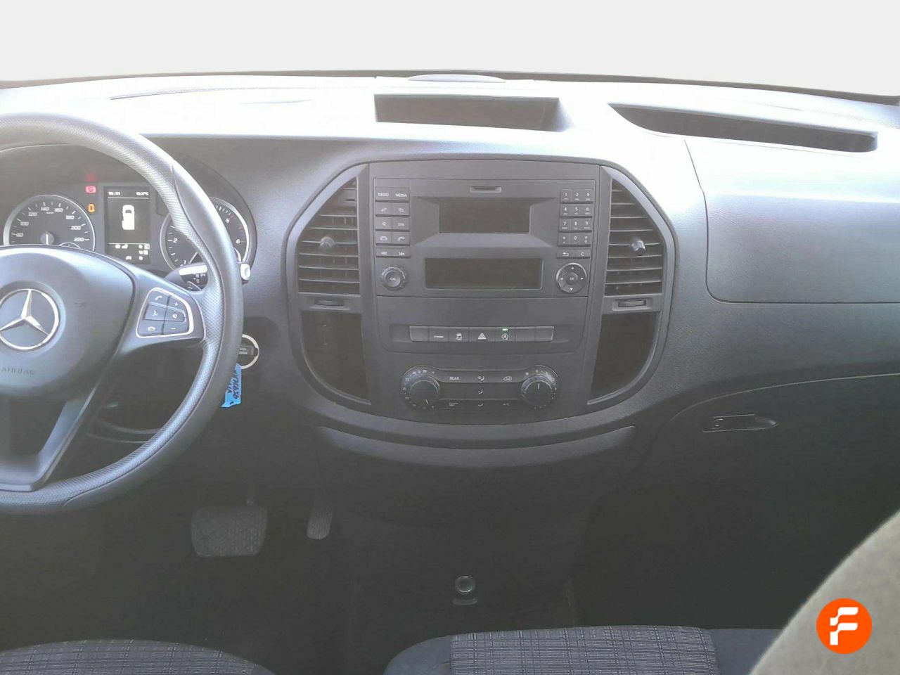 Foto Mercedes-Benz Vito 12