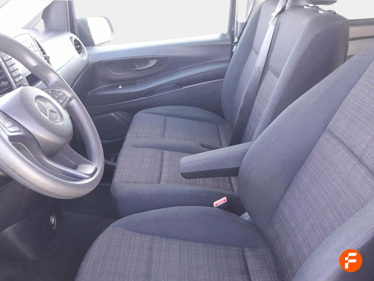 Foto Mercedes-Benz Vito 23