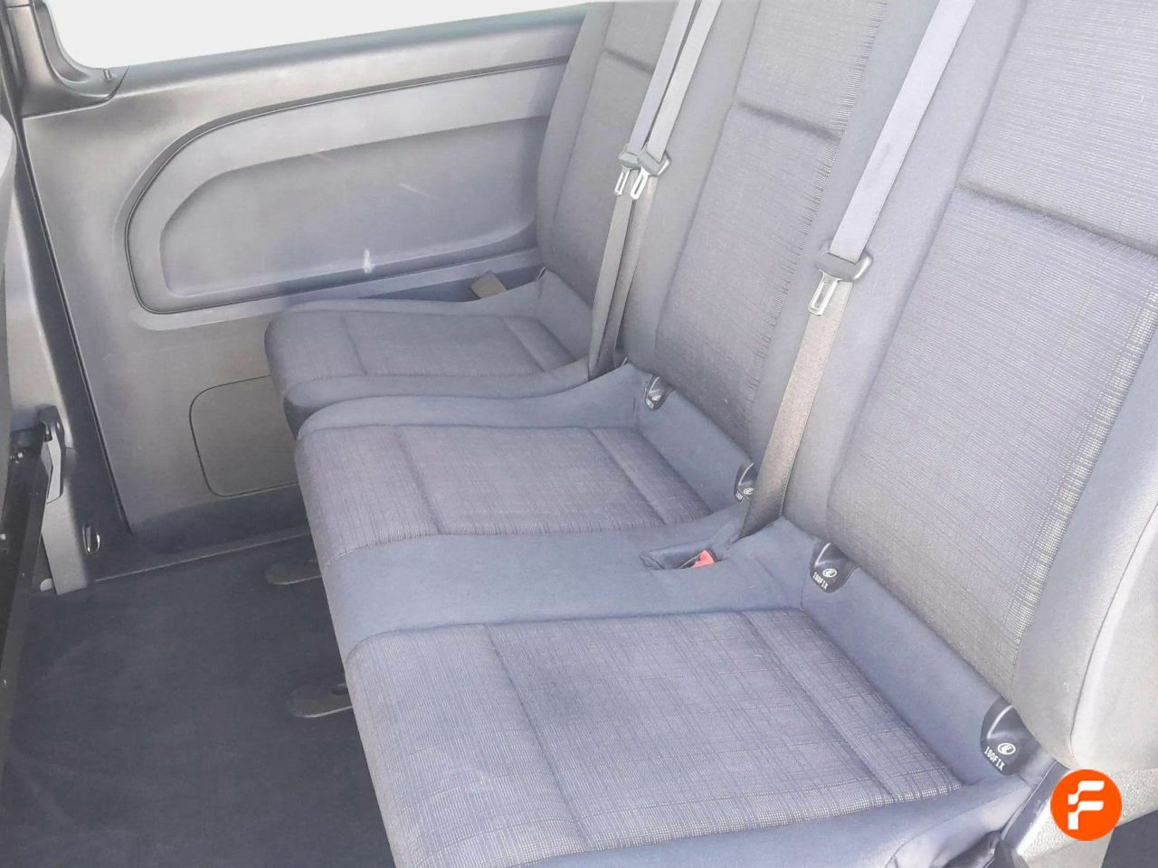 Foto Mercedes-Benz Vito 24