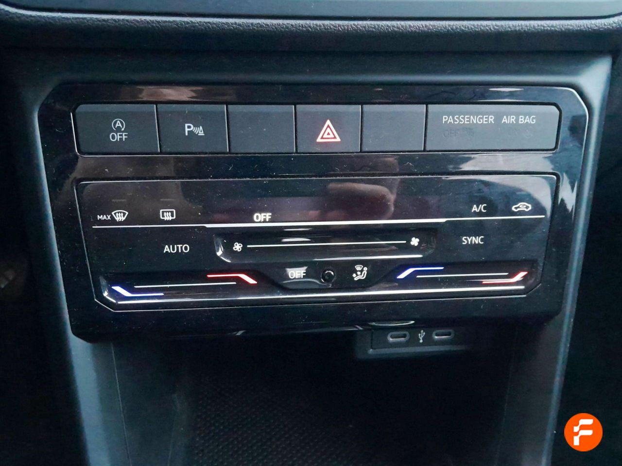 Foto Volkswagen T-Cross 23