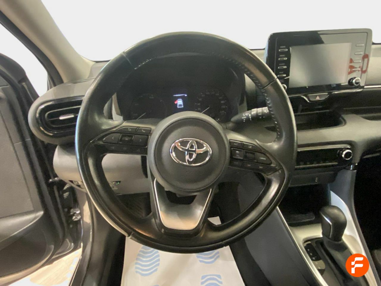 Foto Toyota Yaris 9