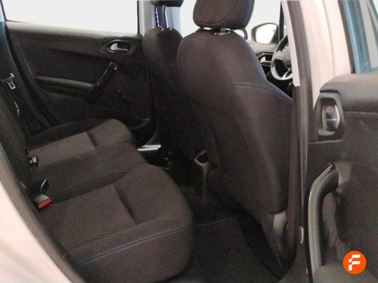 Foto Peugeot 208 15