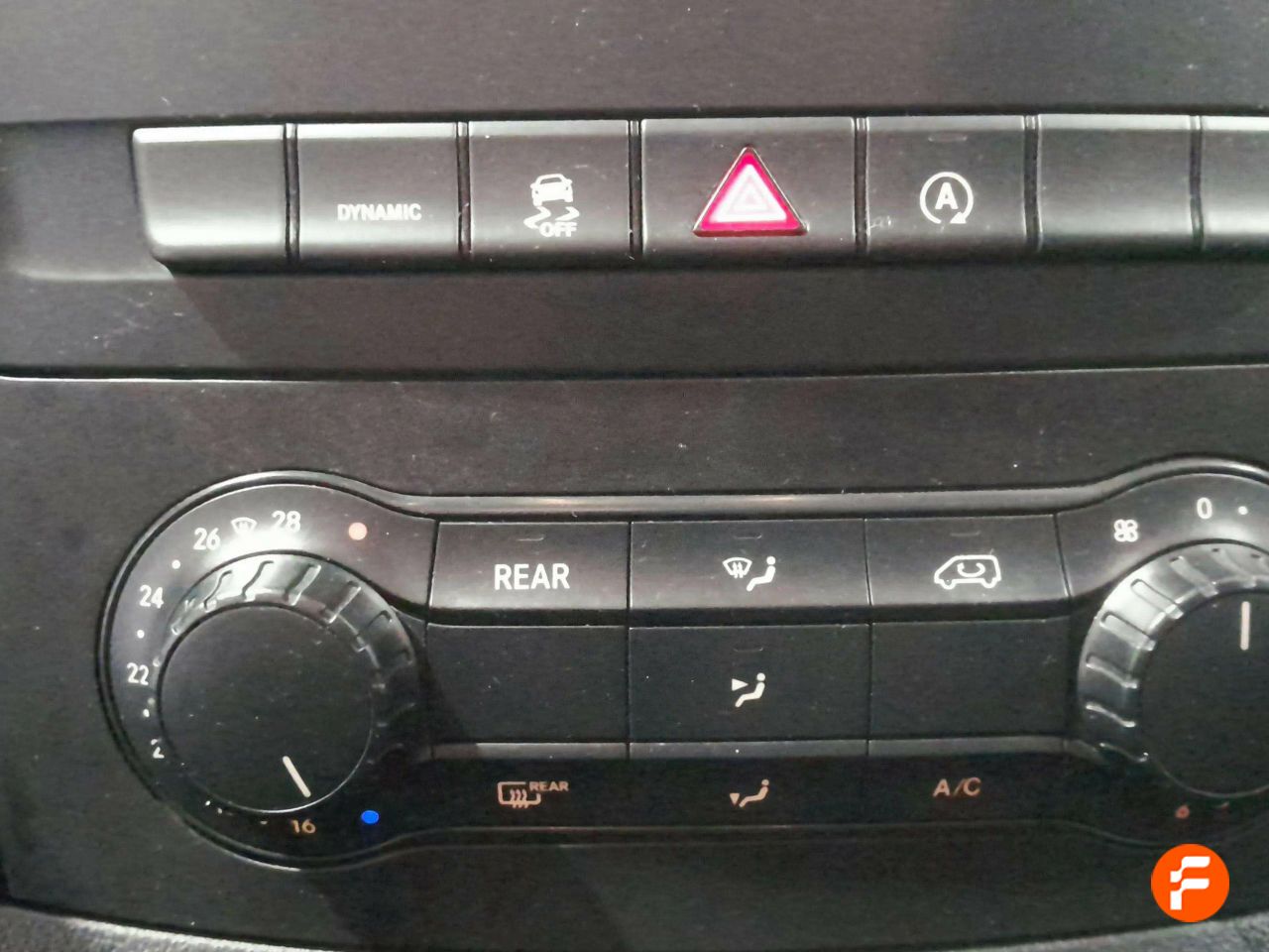 Foto Mercedes-Benz Vito 21