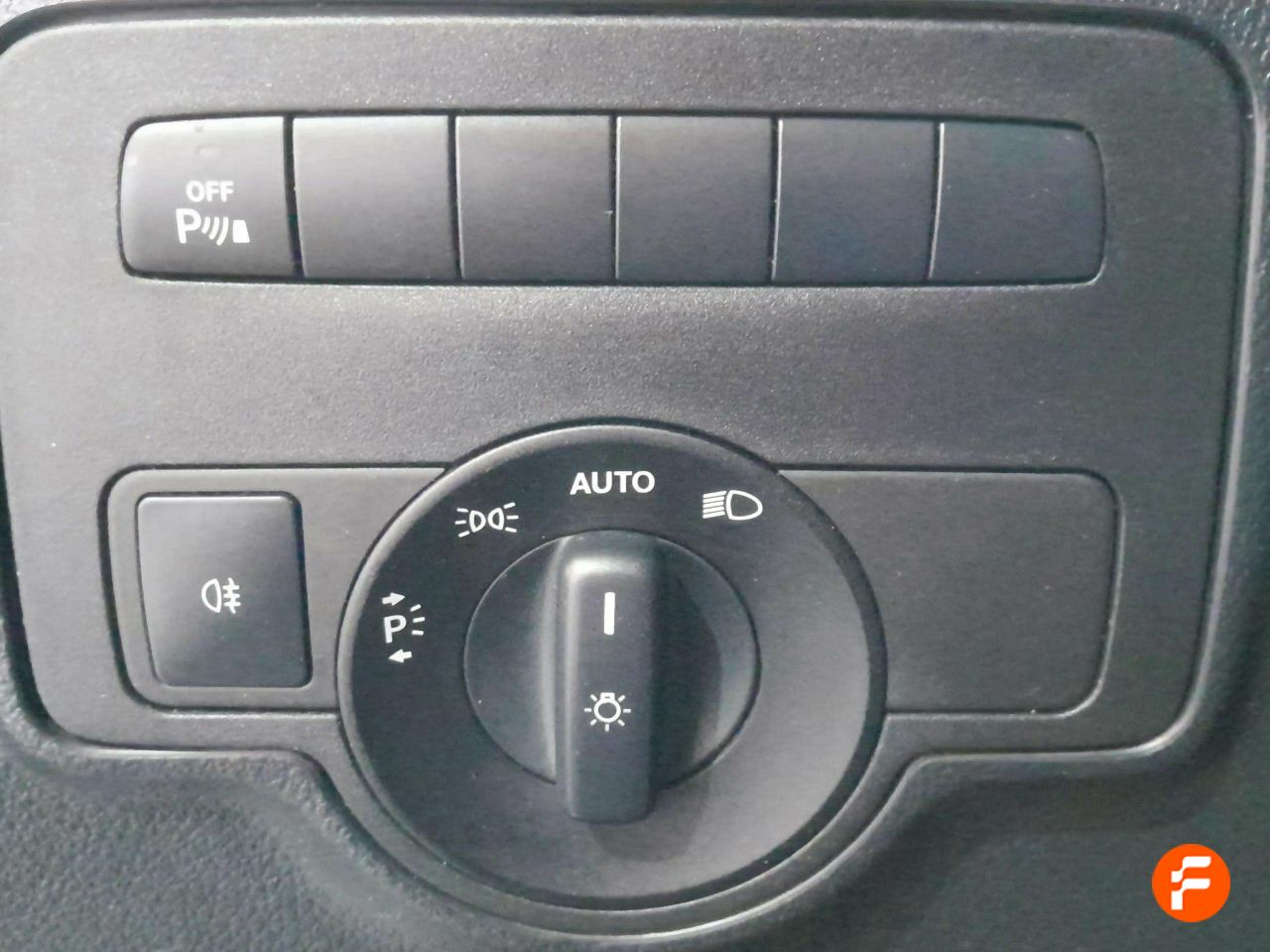 Foto Mercedes-Benz Vito 22