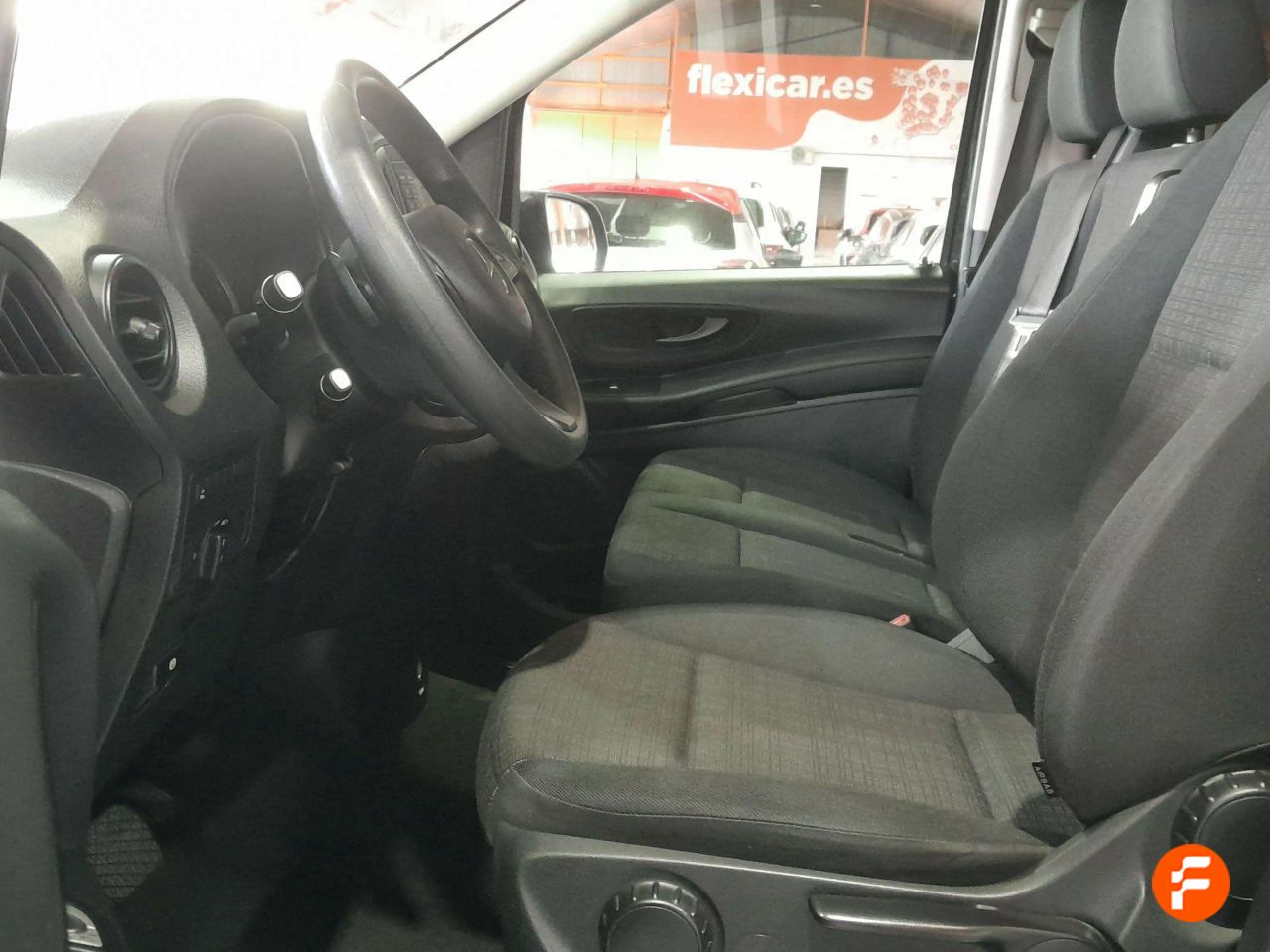 Foto Mercedes-Benz Vito 25