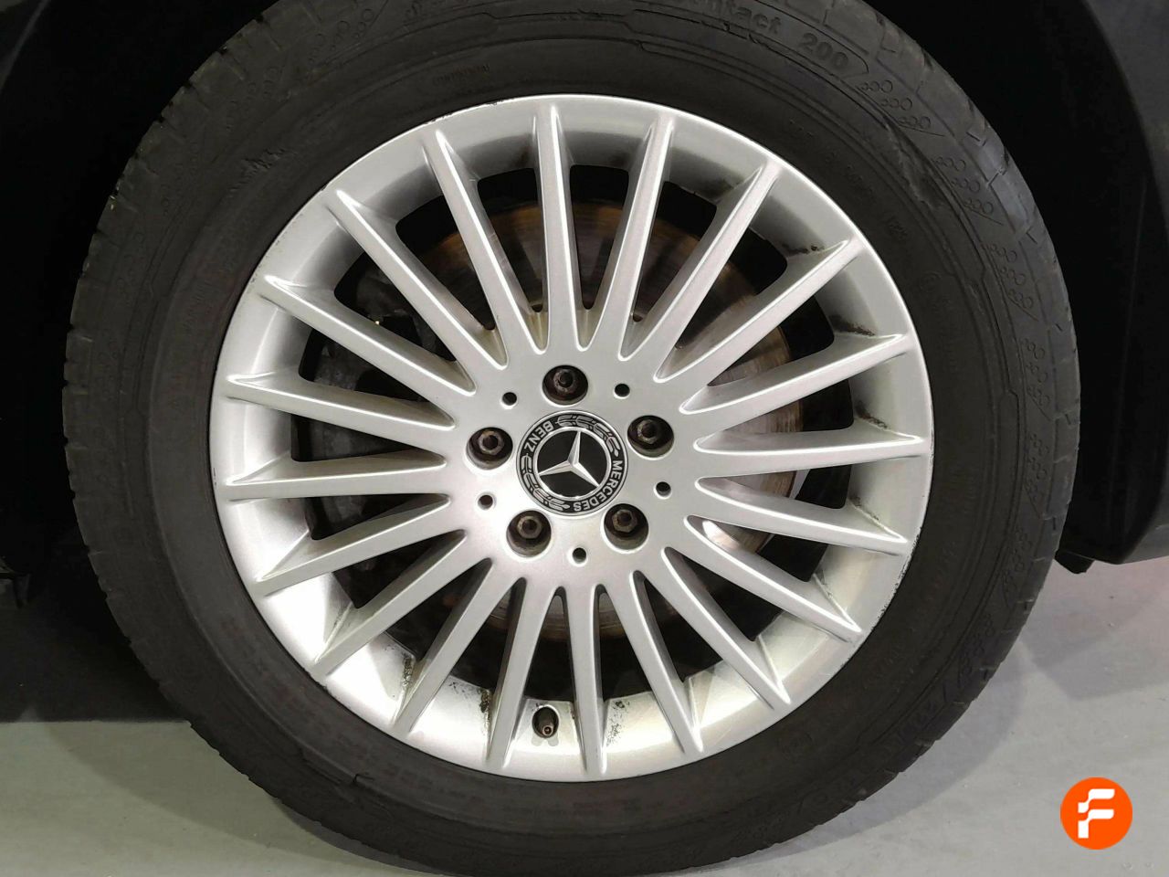 Foto Mercedes-Benz Vito 32