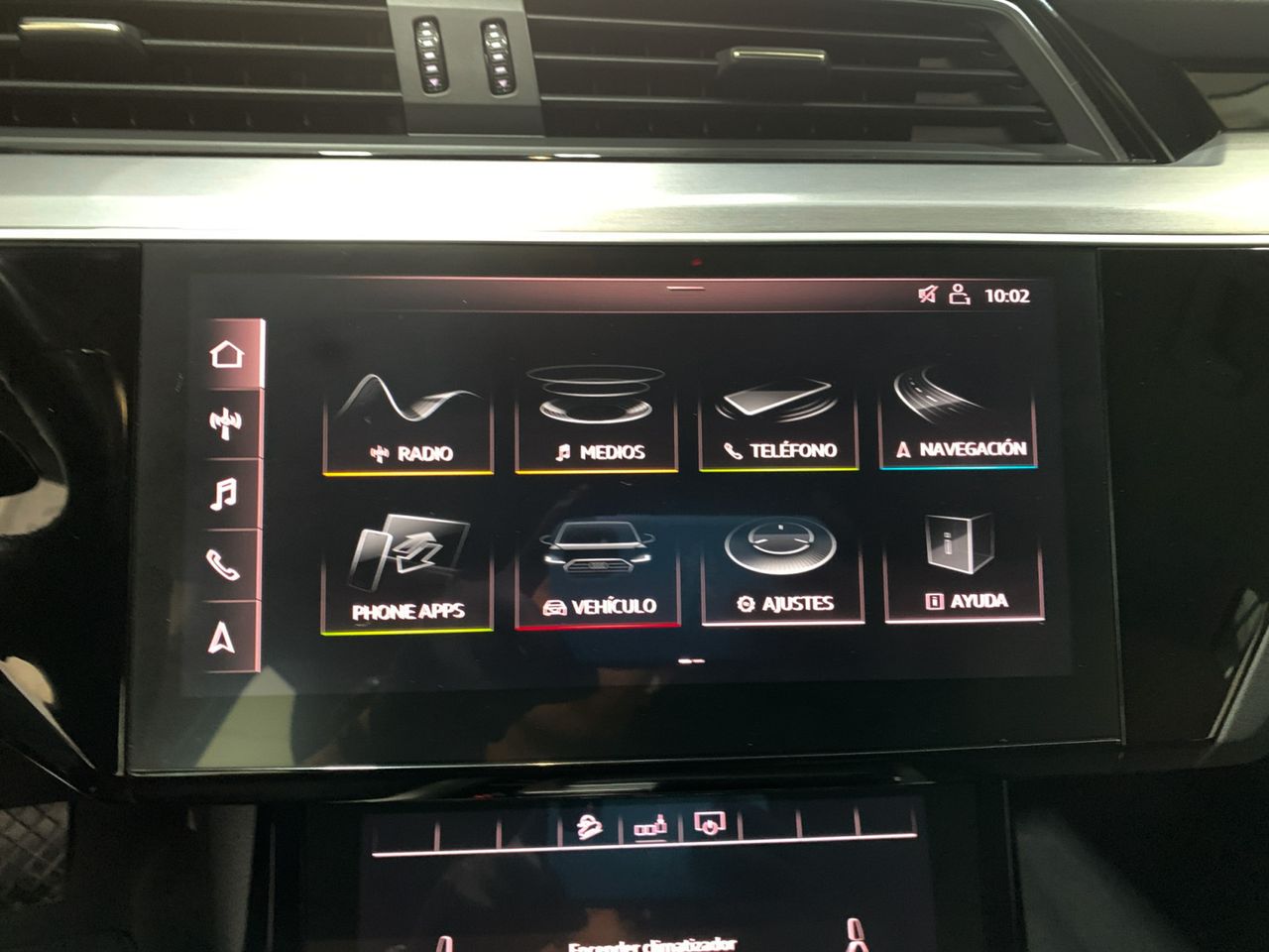 Foto Audi E-tron 17