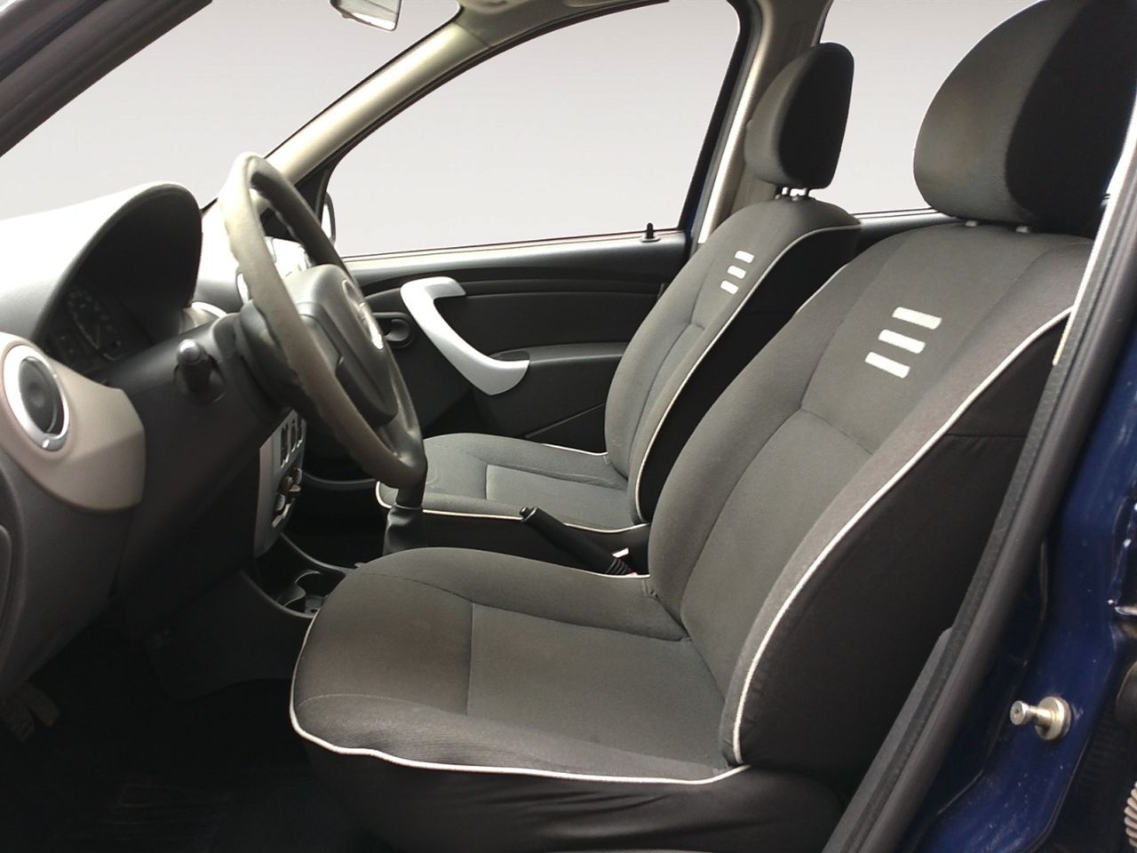 Foto Dacia Sandero 8