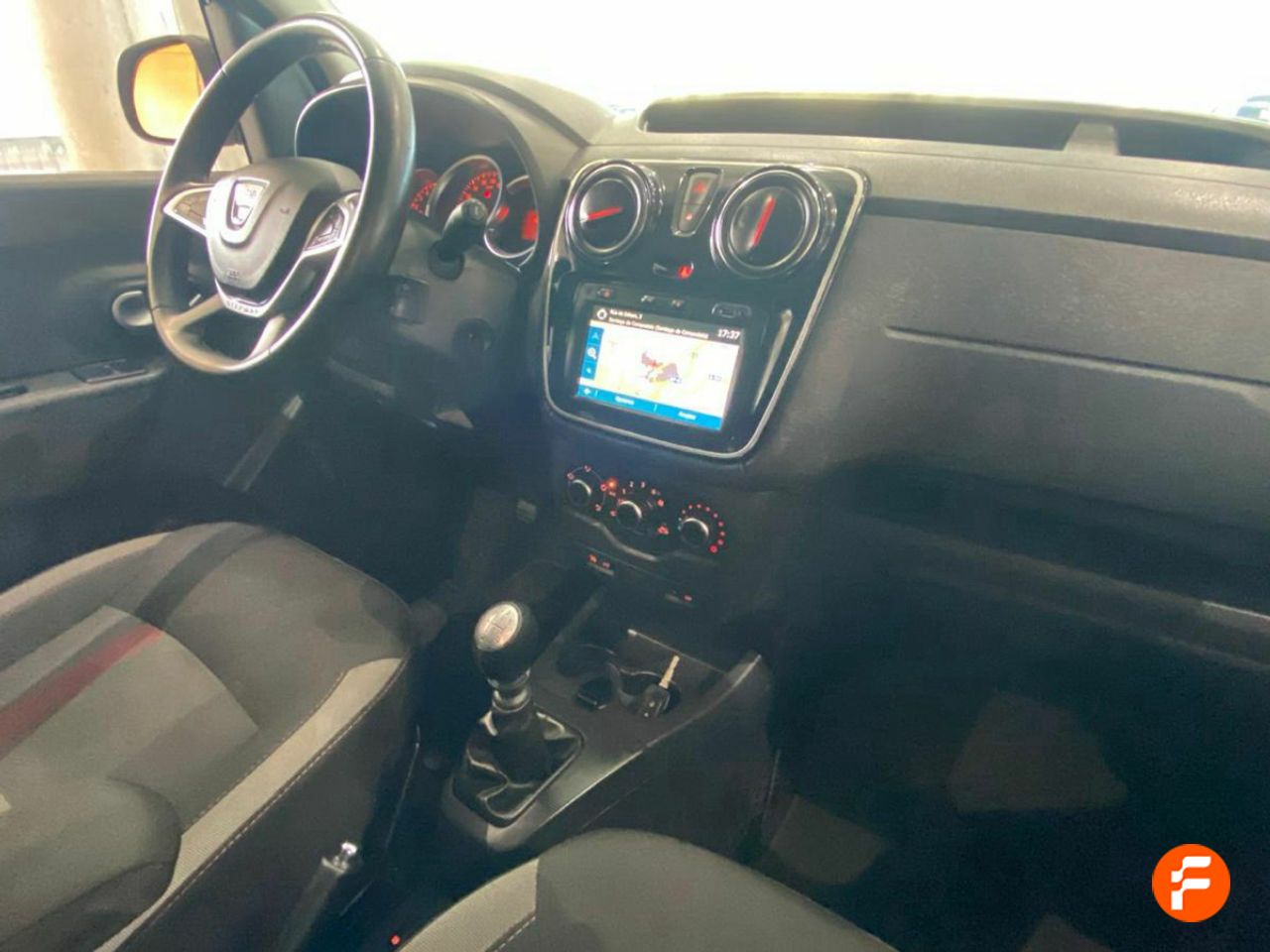 Foto Dacia Dokker 23