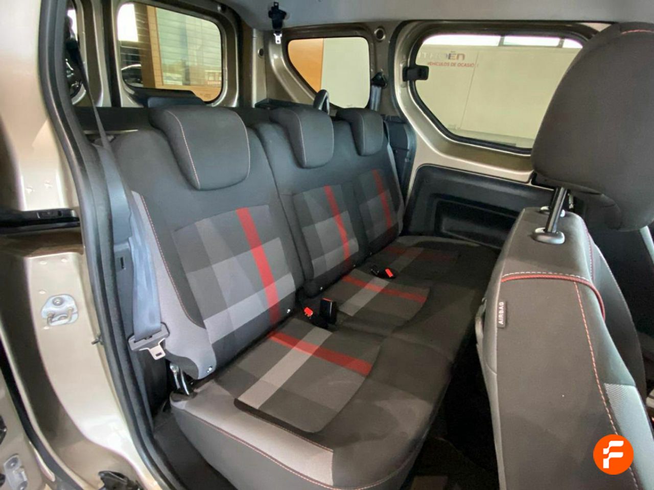 Foto Dacia Dokker 24