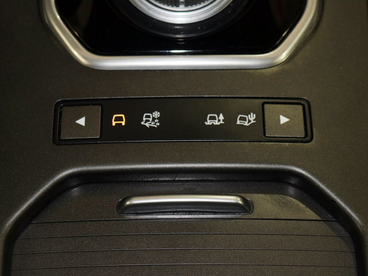 Foto Land-Rover Range Rover Evoque 31