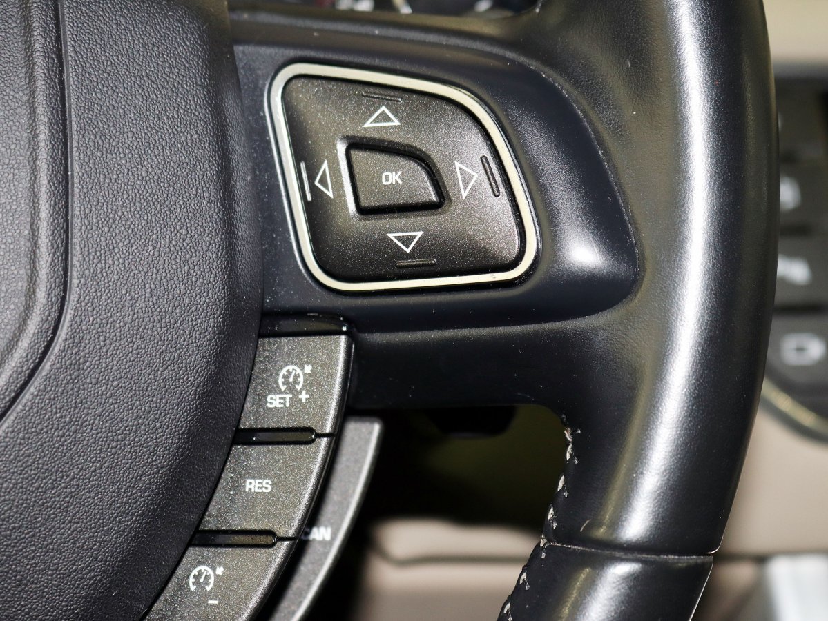 Foto Land-Rover Range Rover Evoque 41