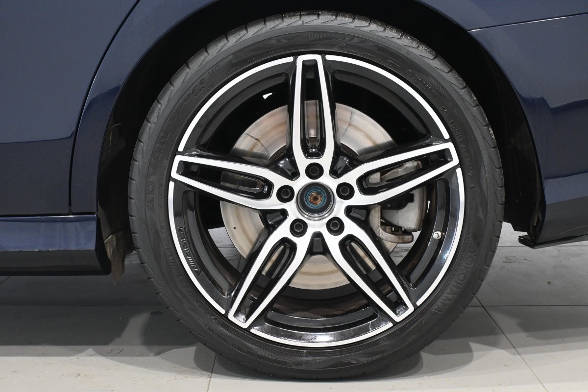 Foto Mercedes-Benz Clase E 40