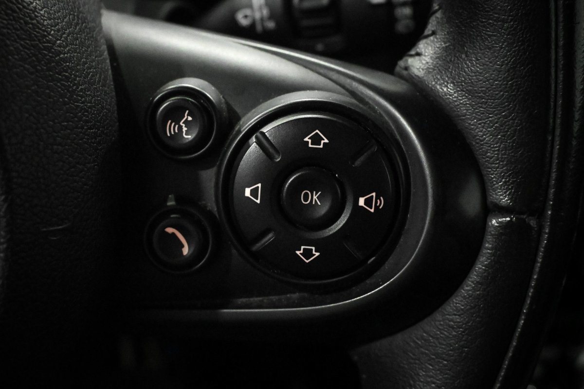 Foto Mini 3 Puertas 31