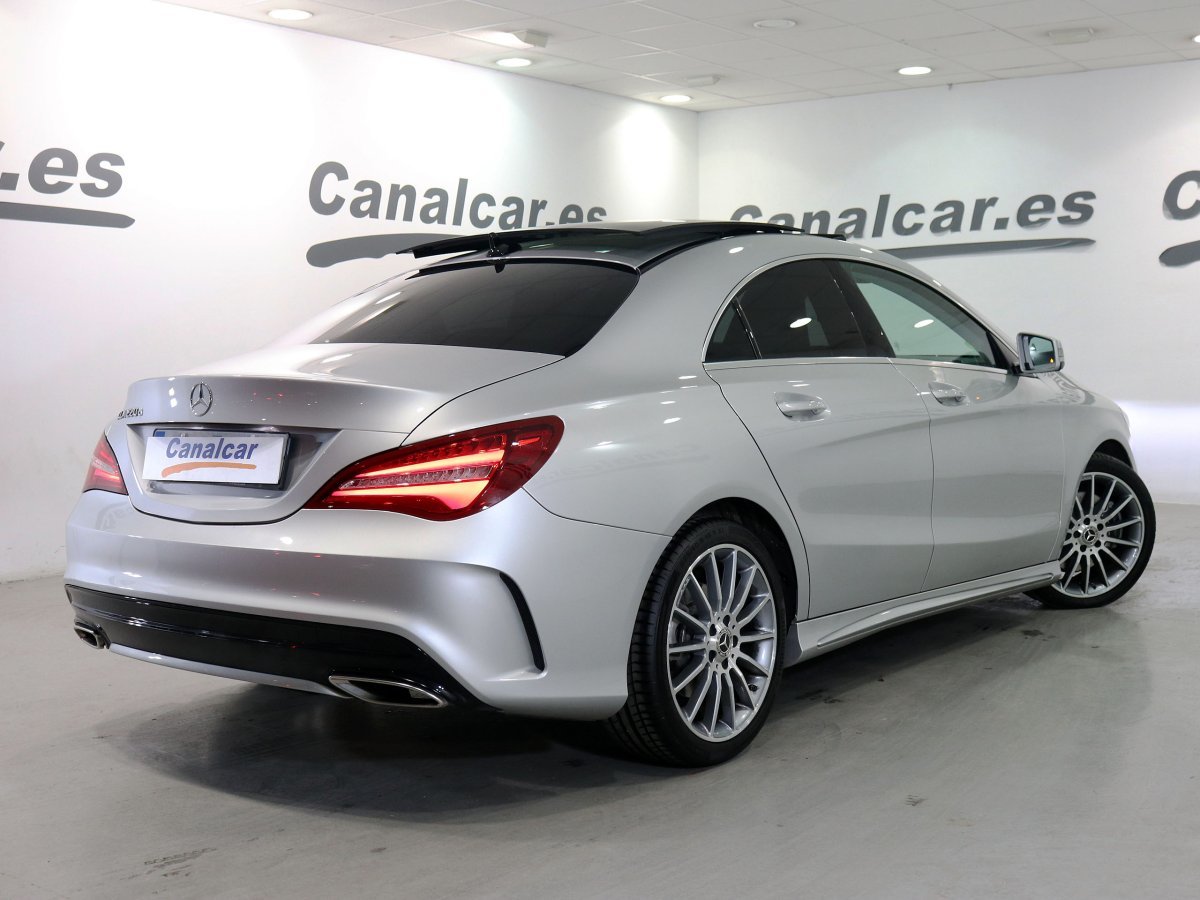 Foto Mercedes-Benz Clase CLA 4