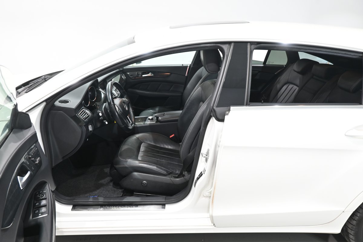 Foto Mercedes-Benz Clase CLS 11