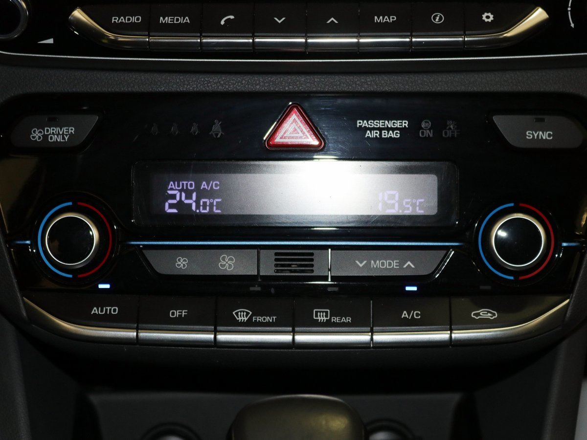 Foto Hyundai IONIQ 23