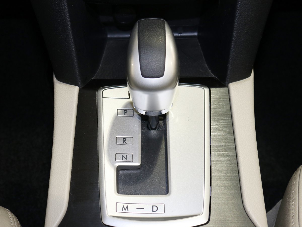 Foto Subaru Outback 23
