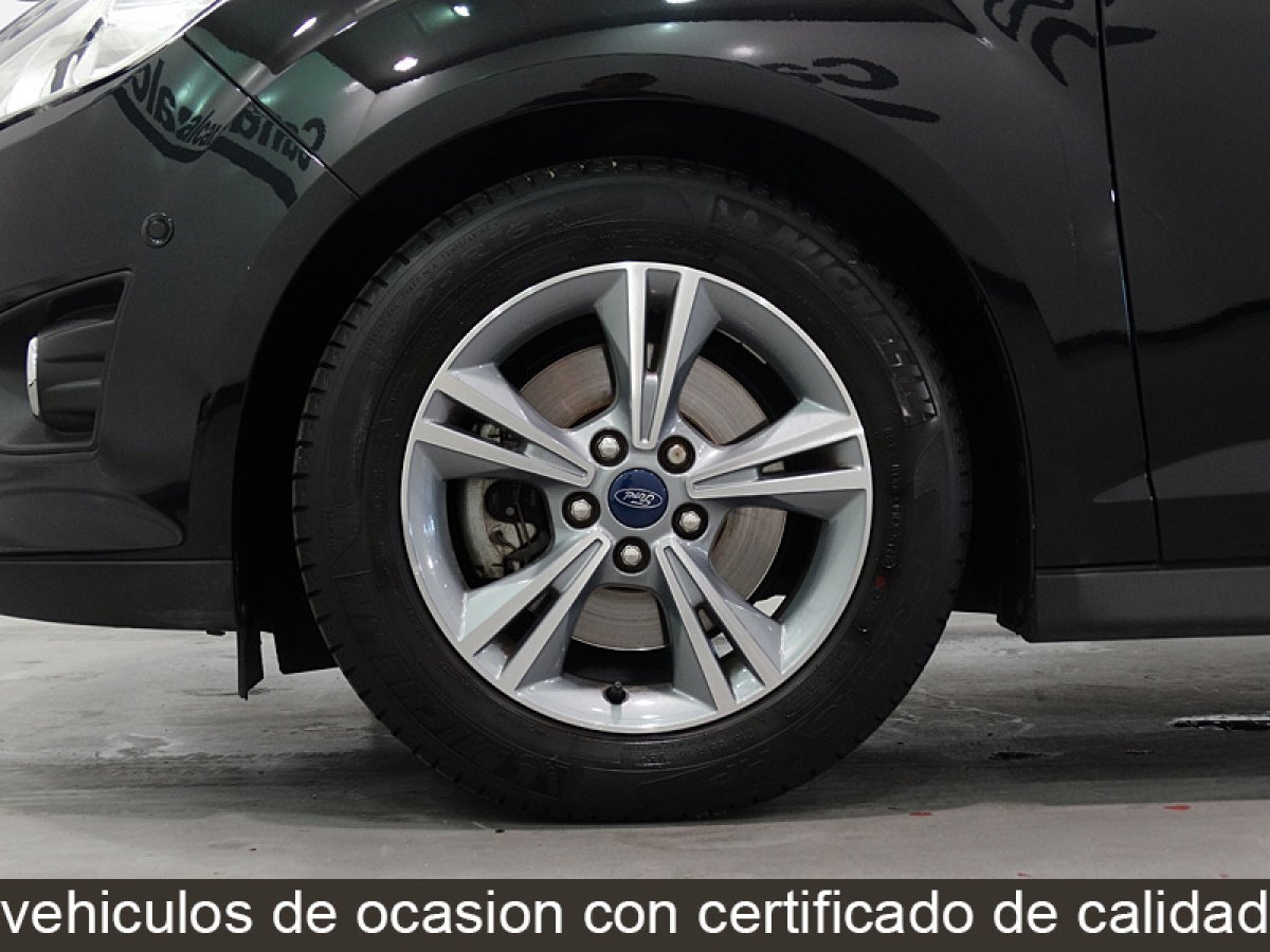 Foto Ford Grand C-MAX 32