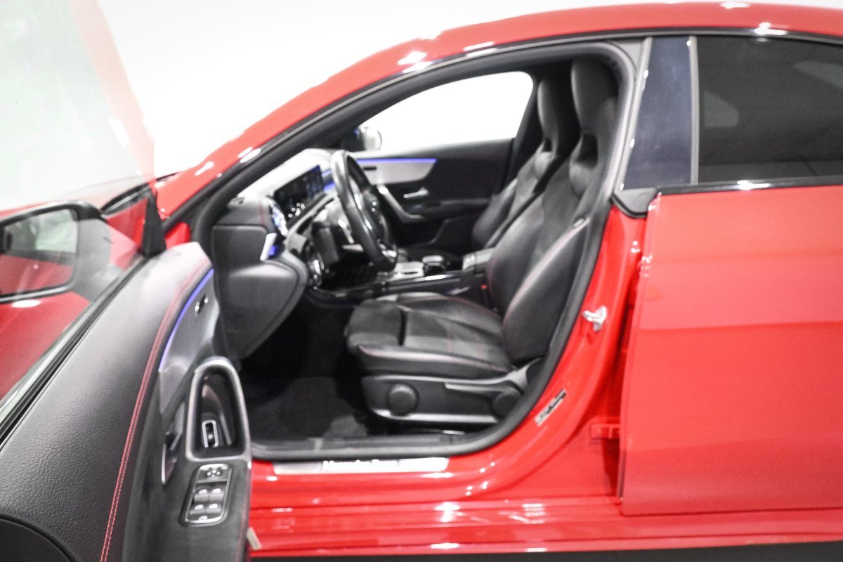 Foto Mercedes-Benz Clase CLA 10