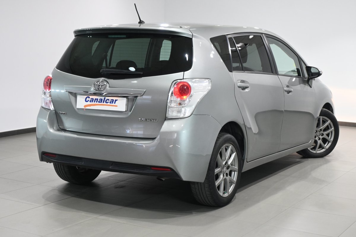 Foto Toyota Corolla Verso 5