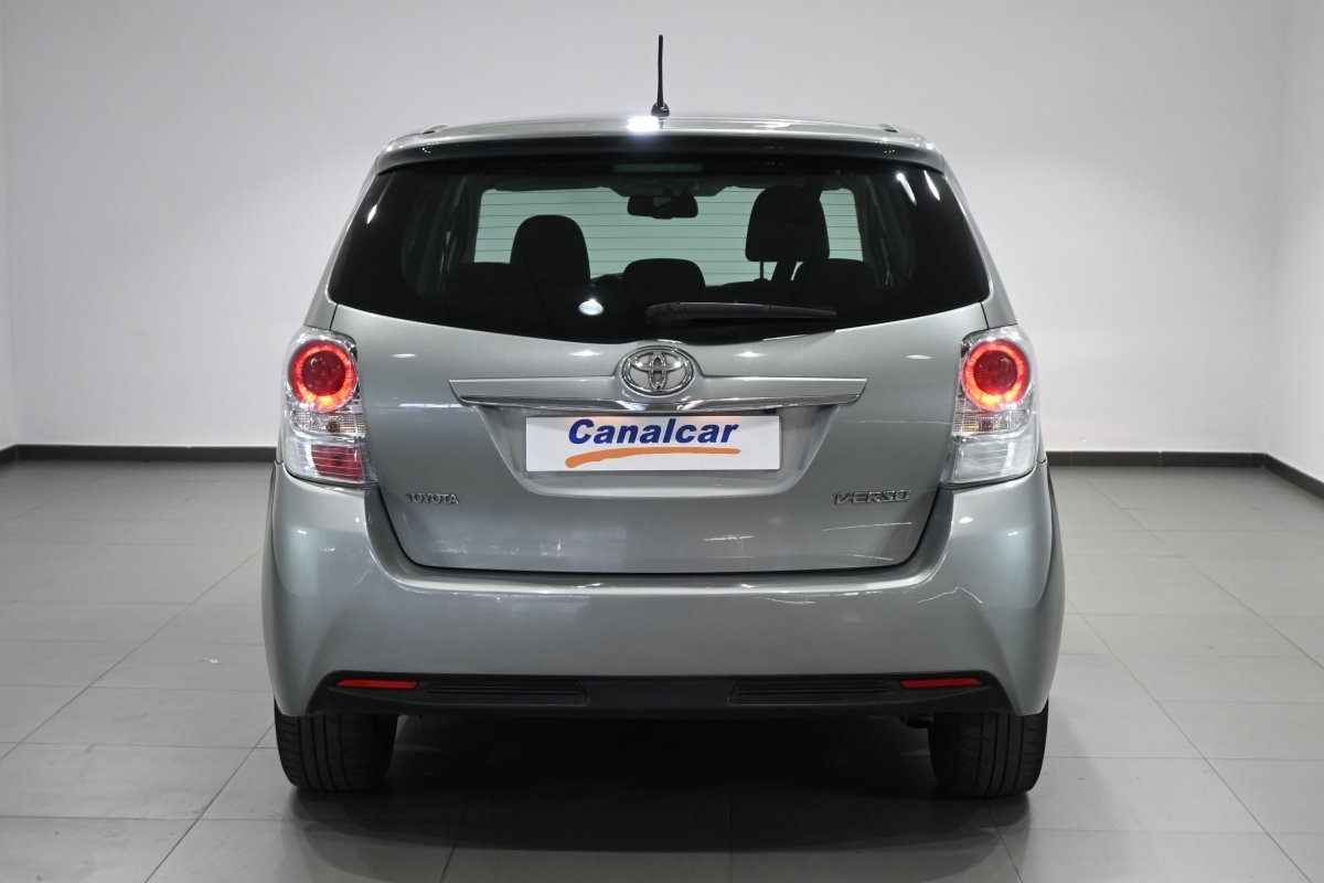 Foto Toyota Corolla Verso 6