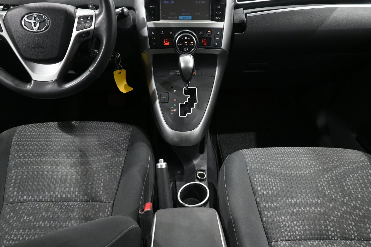 Foto Toyota Corolla Verso 22