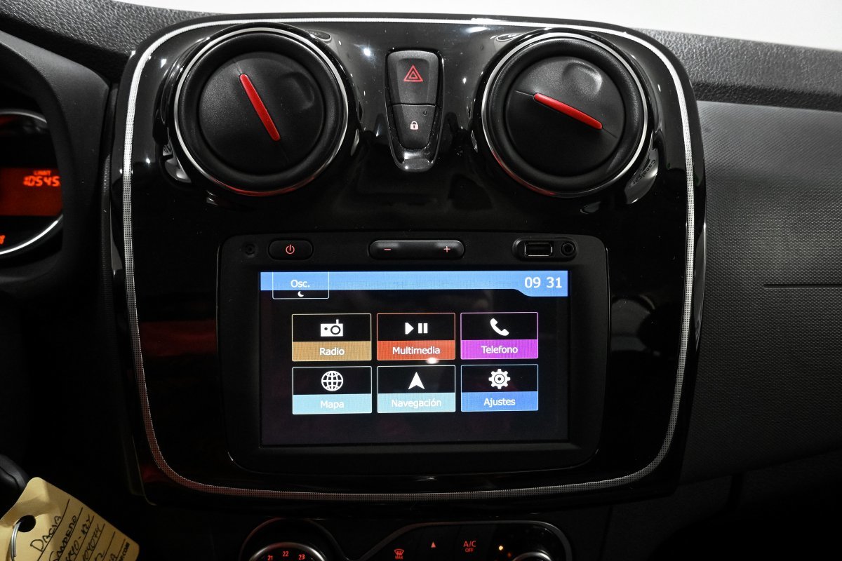 Foto Dacia Sandero 12